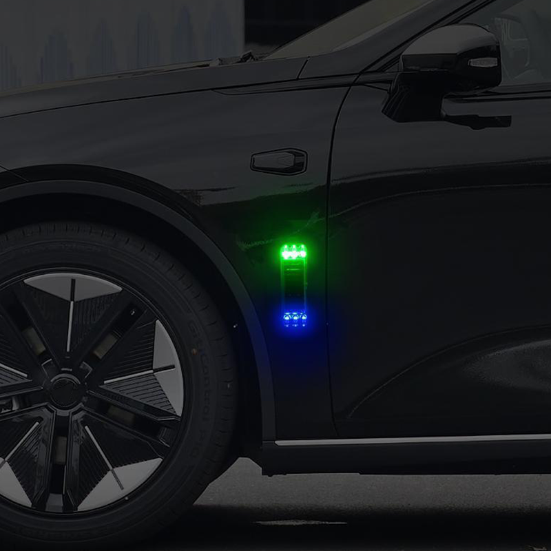 Roadside Emergency Light Solar-Powered LED Dusk-Activated 8-Hour
