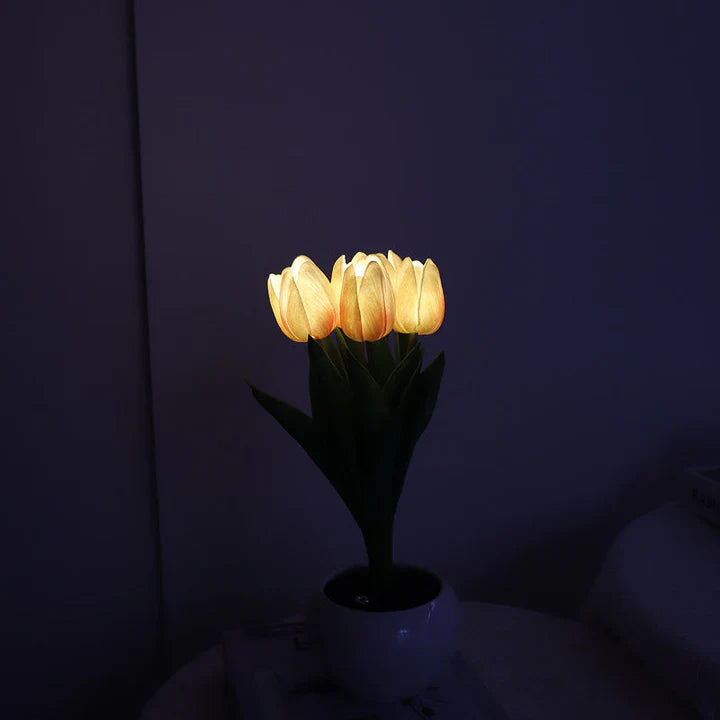 Table Lamp Lifelike Tulip Blossoms USB-Powered