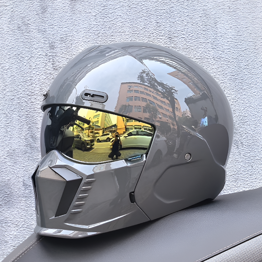 Classic Cruiser Motorcycle Helmet with Fog-Free Visor and Airflow