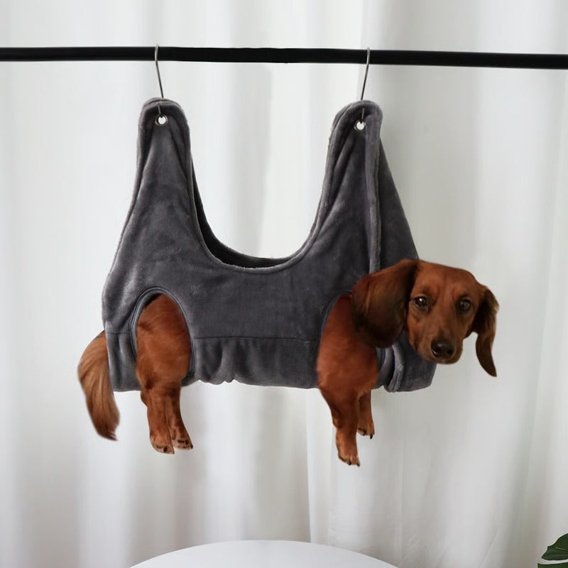 Comforting Grooming Sling for Stress-Free Pet Care