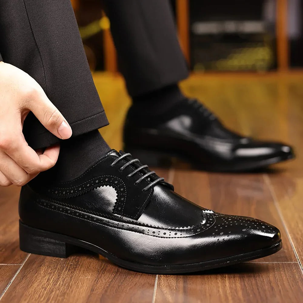 Men's Elegant Glossy Wingtip Dress Shoes for Any Occasion