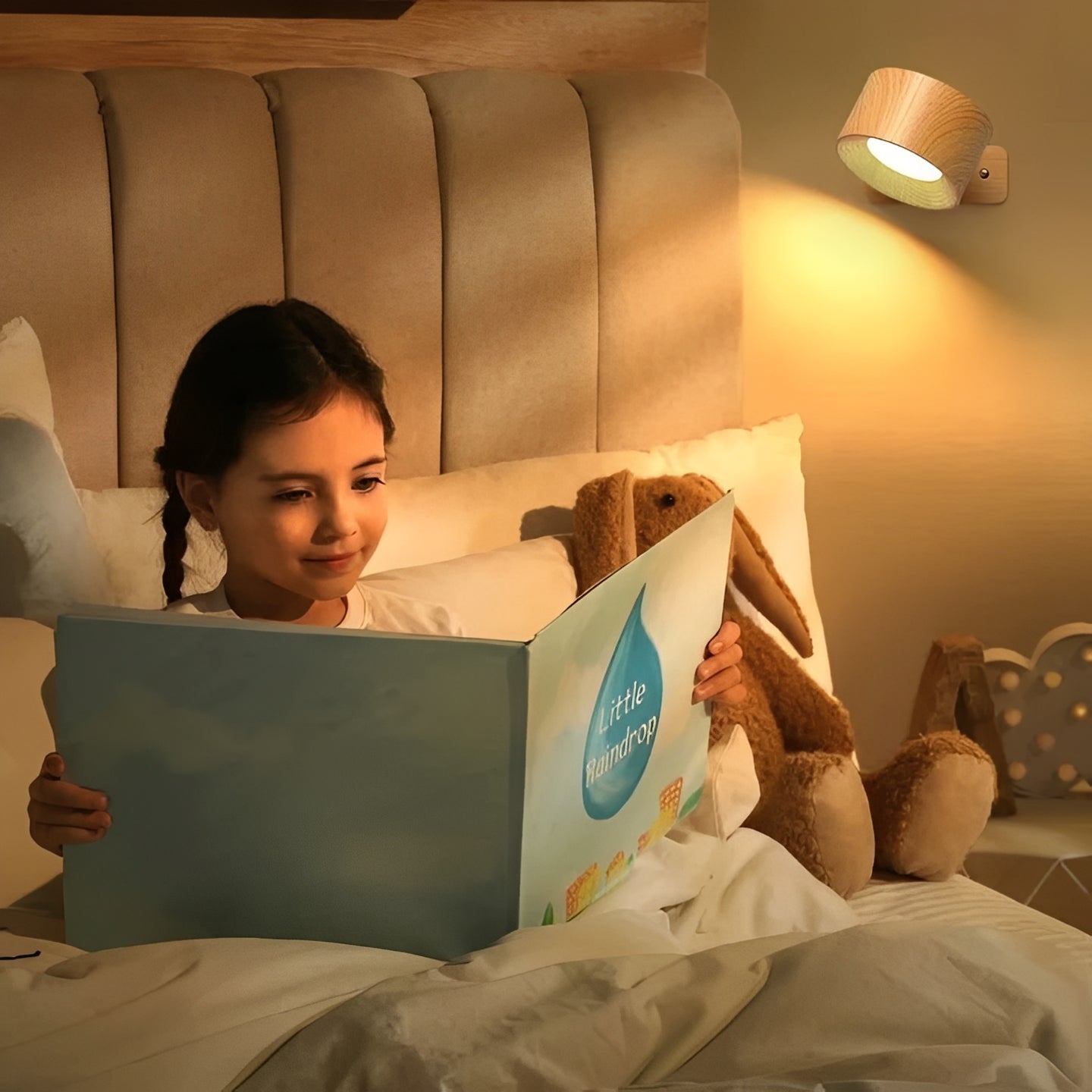 Versatile Wireless LED Light with 360-Degree Rotation
