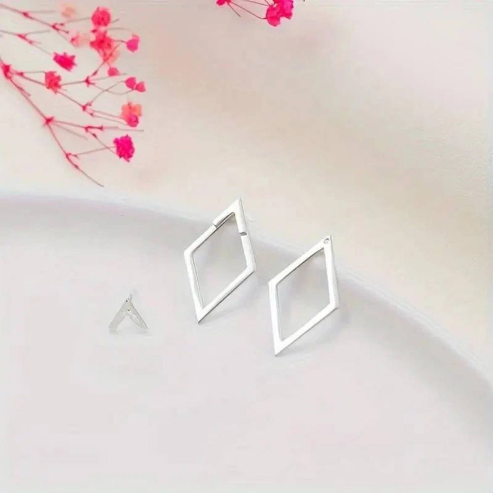 Sleek Geometric Earrings in Gold or Silver Finish