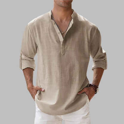 Lightweight Summer Shirt with Adjustable Sleeves and Hip-Length Fit