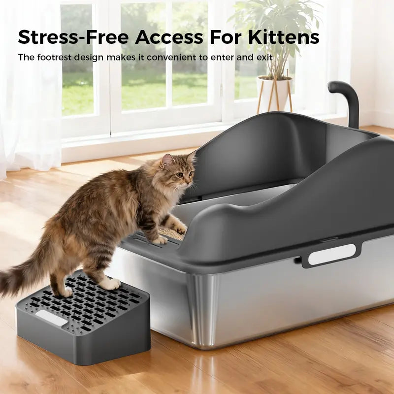 Spacious Covered Cat Litter Box with Easy Access Flip Lid