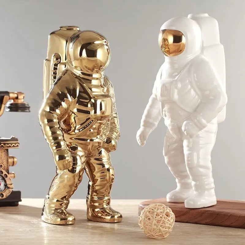 Astronaut Figurine Integrated Flower Compartment Shelf Decor