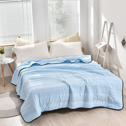 Cooling Blanket Moisture-Wicking & Breathable Machine Washable