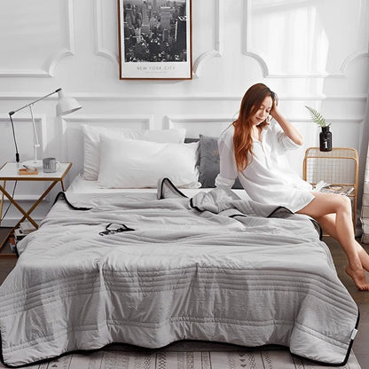 Cooling Blanket Moisture-Wicking & Breathable Machine Washable