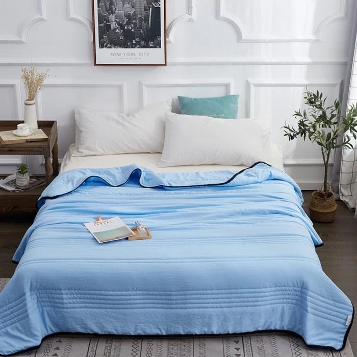 Cooling Blanket Moisture-Wicking & Breathable Machine Washable