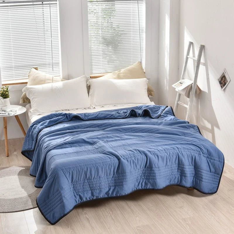 Cooling Throw Blanket Moisture-Wicking & Breathable Polyester