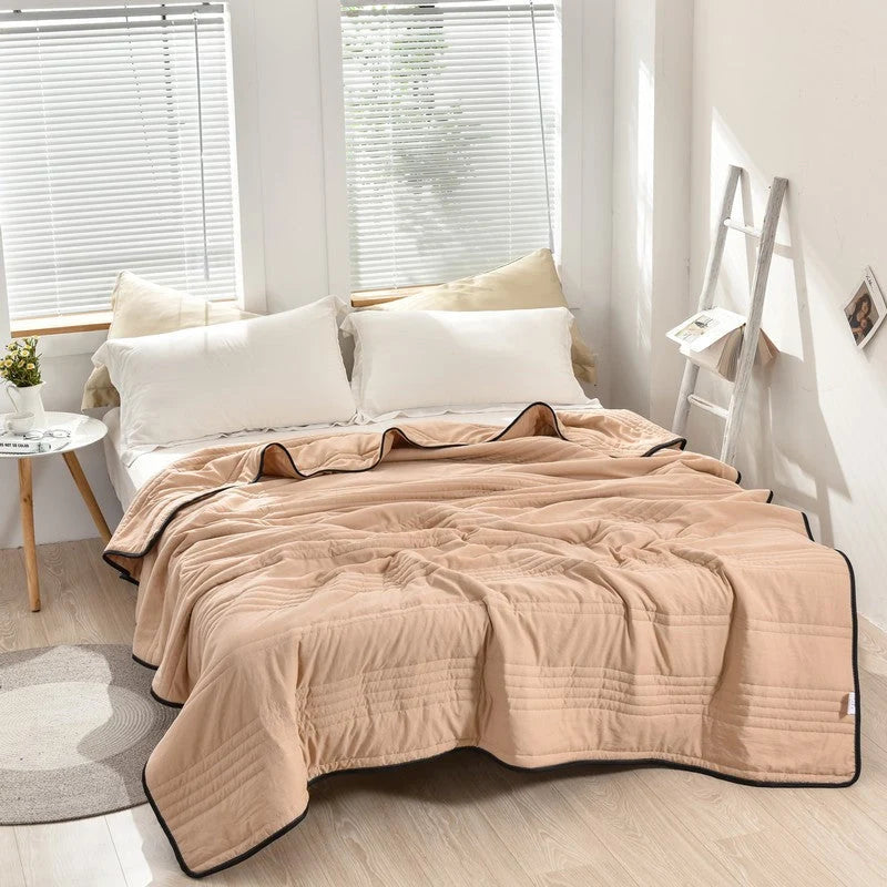 Cooling Throw Blanket Moisture-Wicking & Breathable Polyester