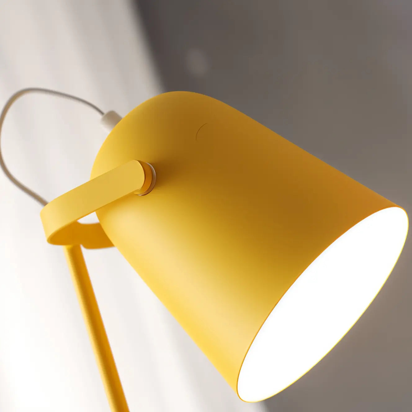 Desk Lamp Adjustable Shade Metal Base E27 Socket