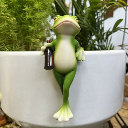 Garden Sculpture Climbing Frog Hand-Painted Weather-Resistant Resin