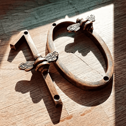 House Number Sign Handcrafted Bee Weather-Resistant Metal Screw-Mount