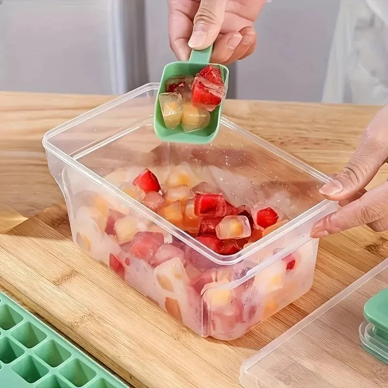 Ice Cube Tray Set 68-Cube Easy-Release Stackable With Scoop