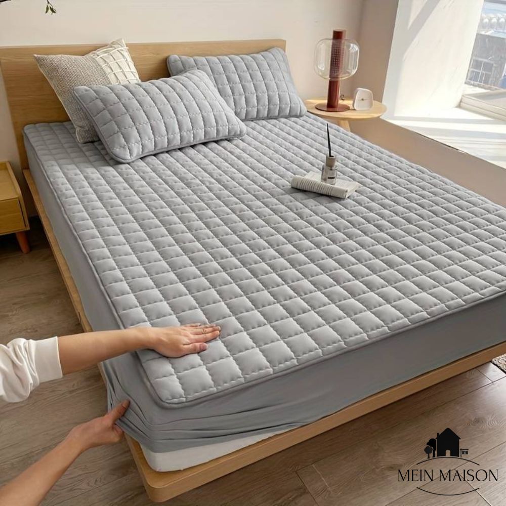 Mattress Protector Quilted Fitted Breathable Waterproof 30cm Deep Pocket