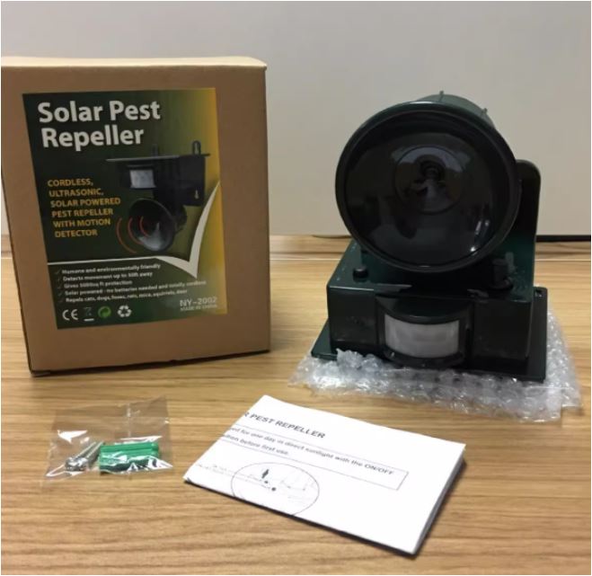 Outdoor Bird Repellent Motion-Activated Ultrasonic Solar-Powered