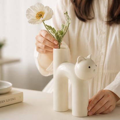 Playful Cat-Shaped Porcelain Vase (Single Stem)