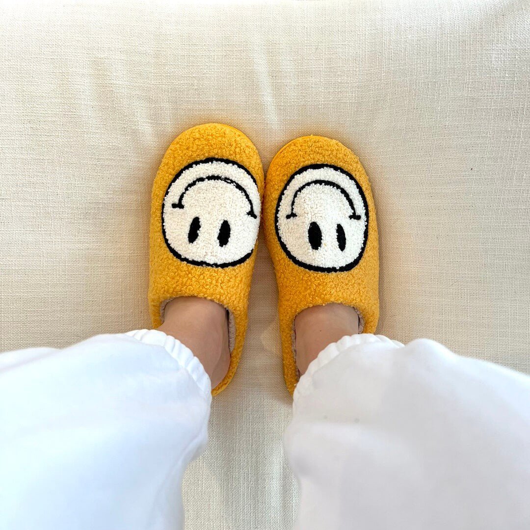 Plush Slippers Smiley Design Plush Lining & Non-Slip Rubber Sole