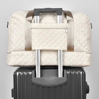 Quilted Travel Bag Water-Repellent Nylon Shoe Compartment & Wet Zone