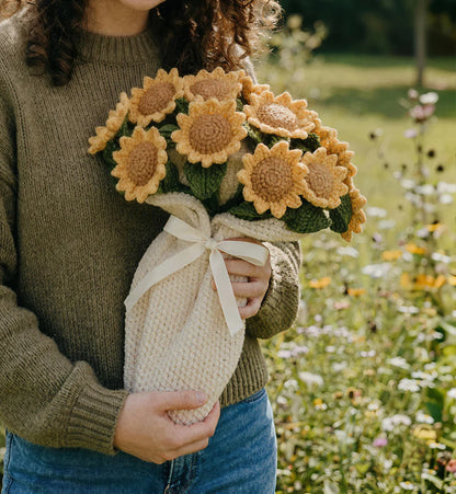 Throw Blanket Double-Knit Crocheted Flower Appliques
