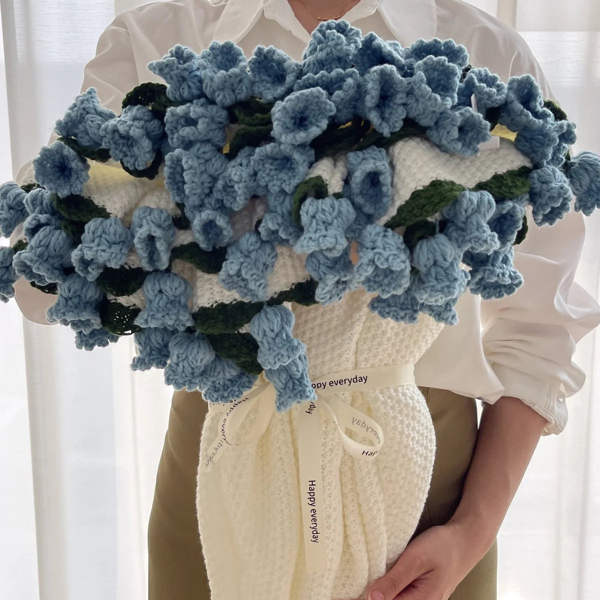 Throw Blanket Double-Knit Crocheted Flower Appliques