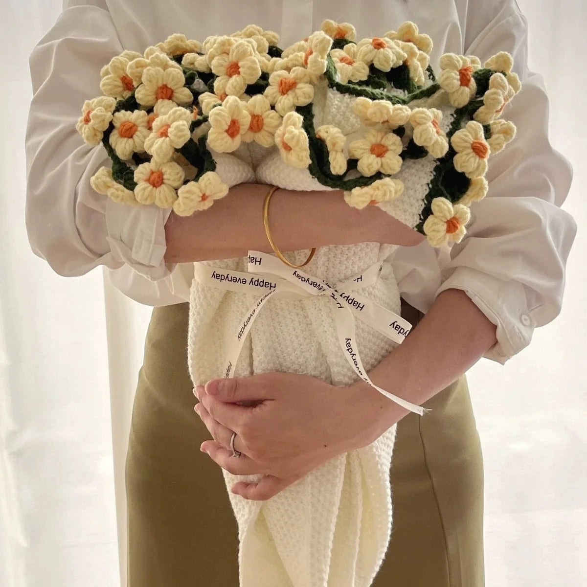 Throw Blanket Double-Knit Crocheted Flower Appliques