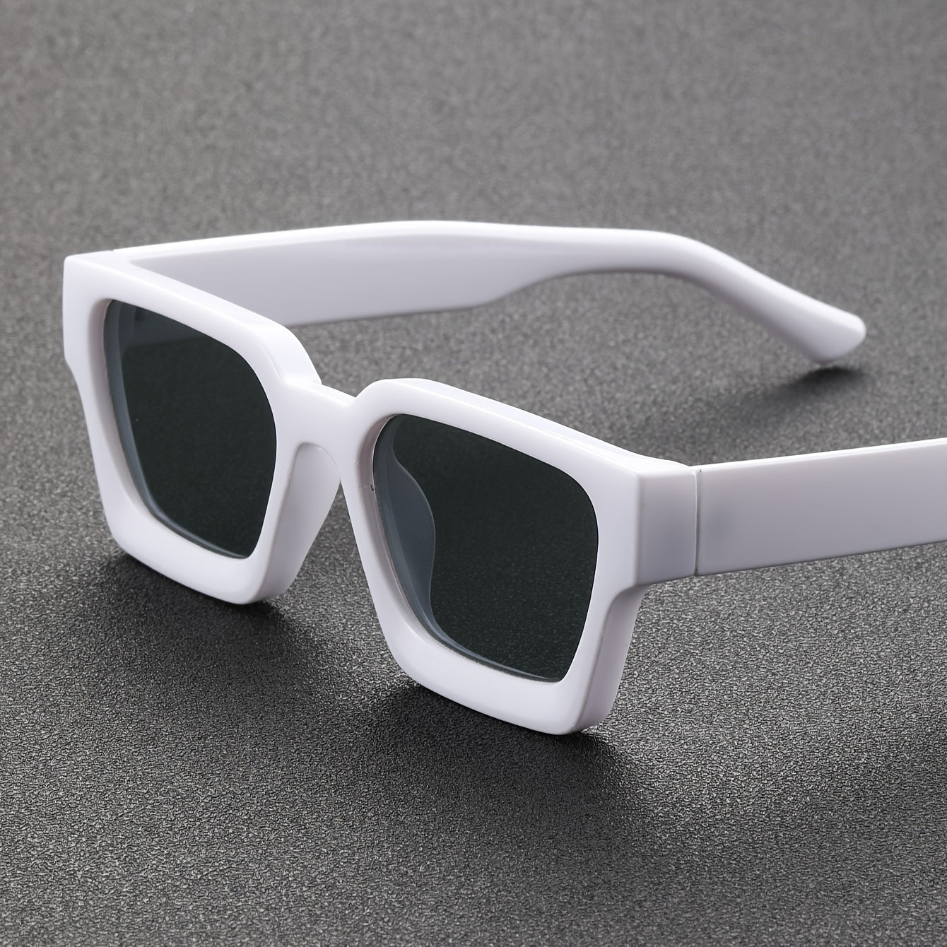 Unisex Sunglasses Y2K Square Frame Lightweight Polycarbonate