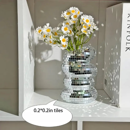 Vase Mirror Tile Spiral Light-Scattering
