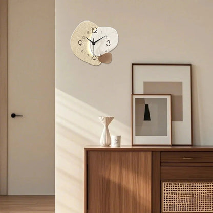 Wall Clock Silent Quartz Movement & Easy-Read Numerals