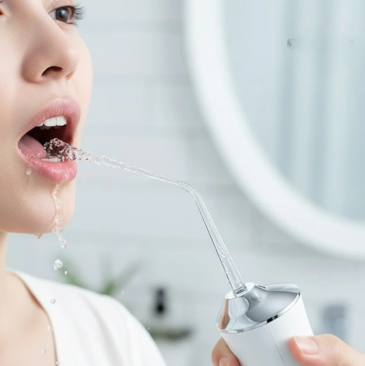 Water Flosser Cordless Rechargeable 3 Modes & 2 Nozzles
