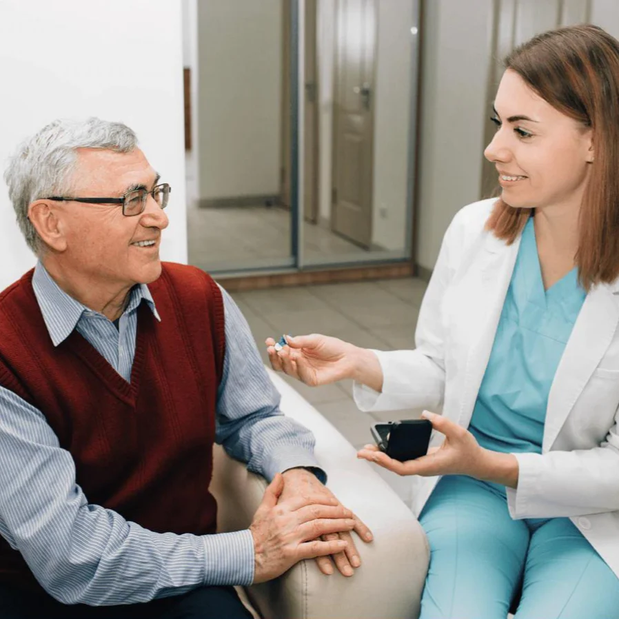 Discreet Rechargeable Hearing Aid for Enhanced Sound Clarity
