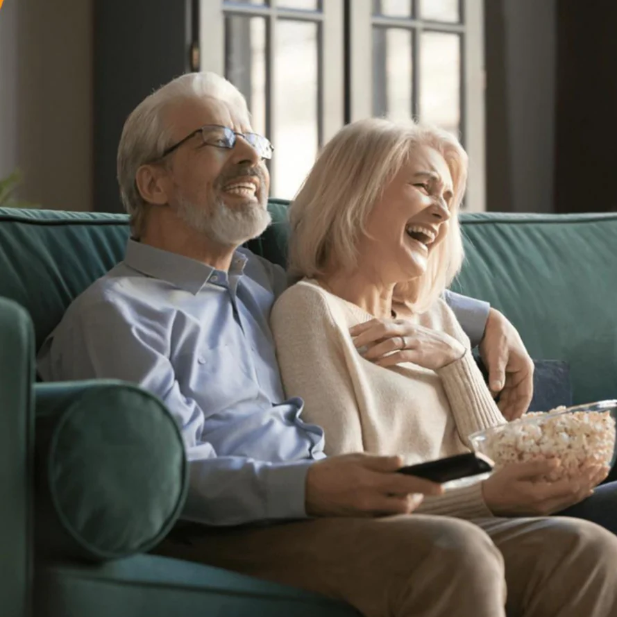 Discreet Rechargeable Hearing Aid for Enhanced Sound Clarity