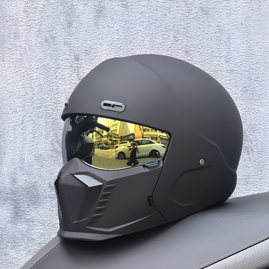 Classic Cruiser Motorcycle Helmet with Fog-Free Visor and Airflow