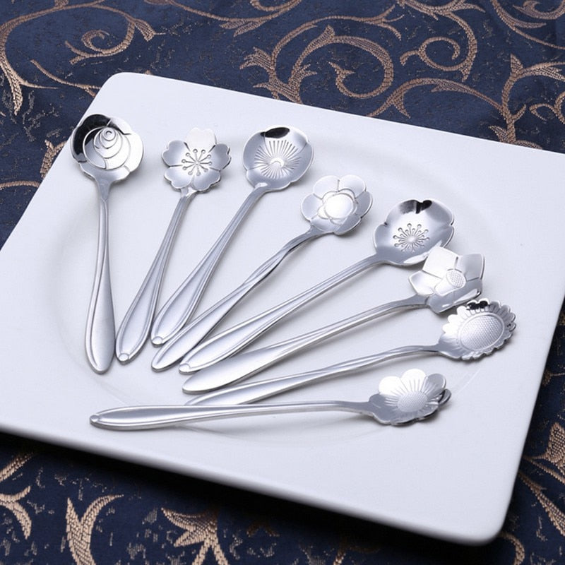 Elegant Floral Teaspoon Set – 8 Unique Pieces for Every Occasion