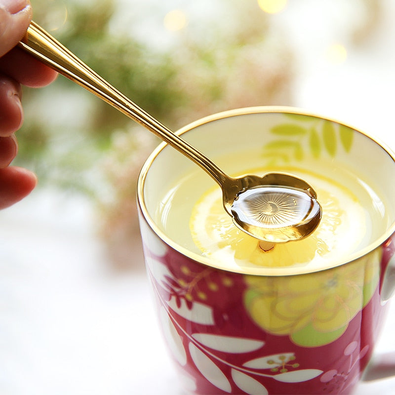 Elegant Floral Teaspoon Set – 8 Unique Pieces for Every Occasion