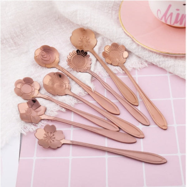 Elegant Floral Teaspoon Set – 8 Unique Pieces for Every Occasion
