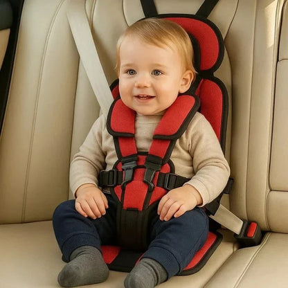 Compact Travel Child Seat with Secure Five-Point Harness