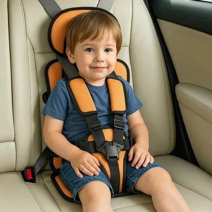Compact Travel Child Seat with Secure Five-Point Harness