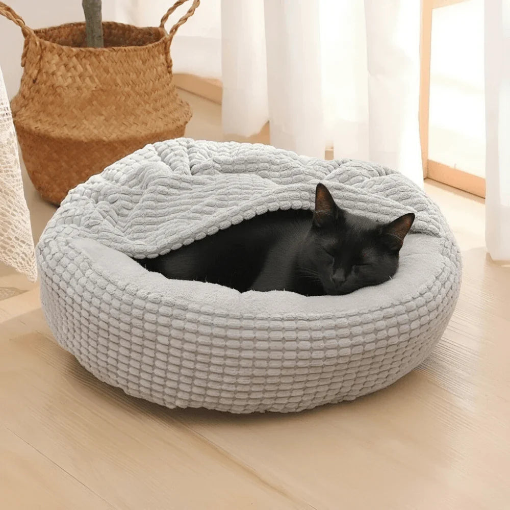 Cozy Enclosed Pet Bed with Fleece Lining for Ultimate Comfort