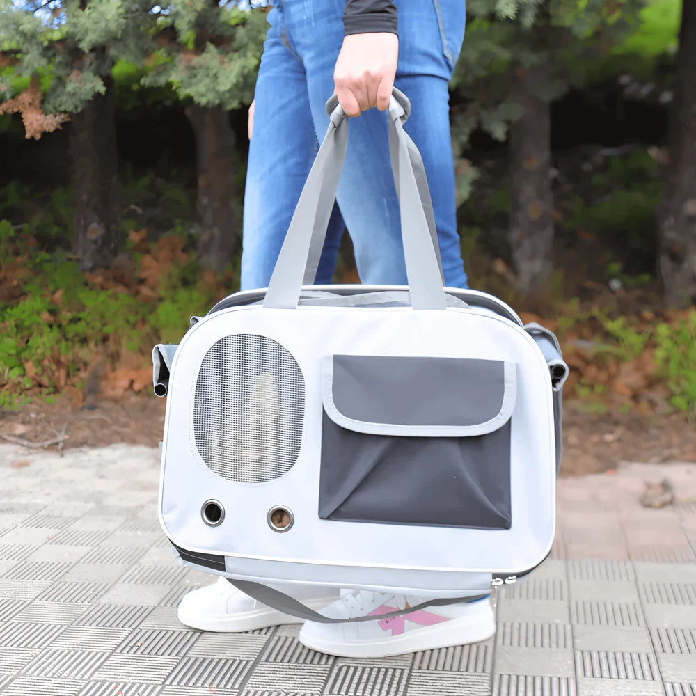 Comfortable Cat Travel Bag with Breathable Mesh Design