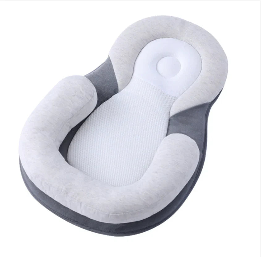 Comfortable Infant Resting Pod with Ergonomic Design