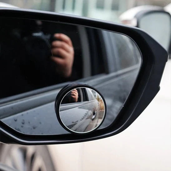 Enhanced Rearview Mirror for Superior Driving Awareness