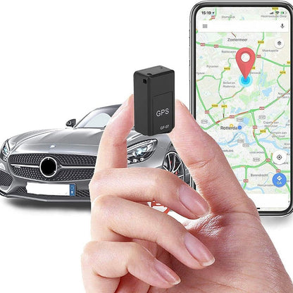 Compact GPS Locator with Global Tracking Capabilities