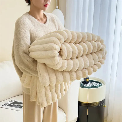 Elegant Plush Throw Blanket for Ultimate Comfort