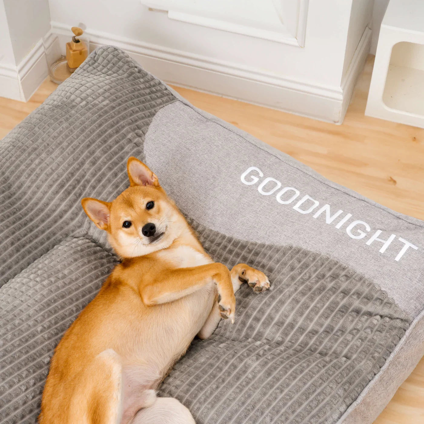 Luxurious Supportive Dog Bed with Elevated Headrest