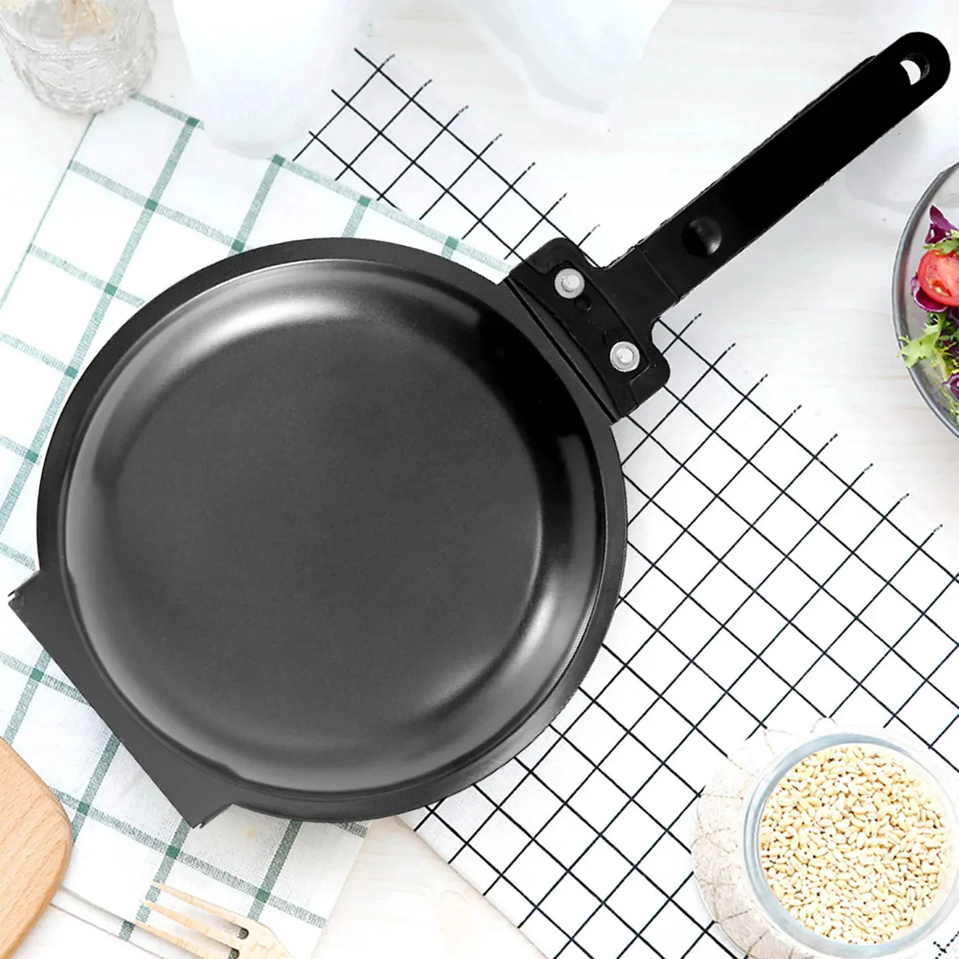 Effortless Flipping Pancake Maker with Non-Stick Finish