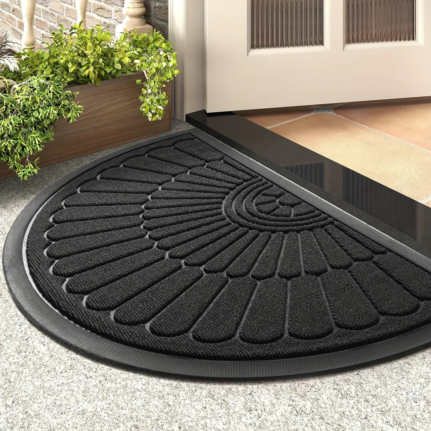 Weather-Resistant Half-Round Entrance Mat for Home and Patio