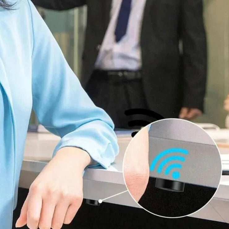 Compact GPS Tracker for Vehicles and Belongings - Real-Time Monitoring