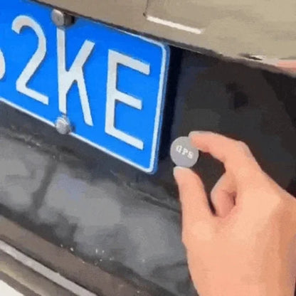 Compact GPS Tracker for Vehicles and Belongings - Real-Time Monitoring